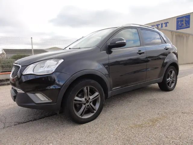 SsangYong KORANDO  III 2. E XDI 2wd 175cv