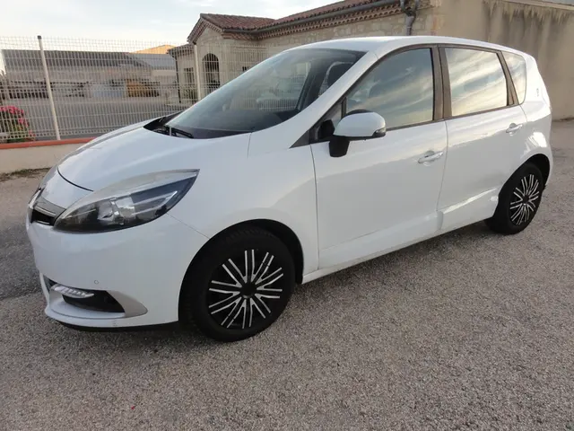 Renault Scenic III X-Mod 1,6 110cv