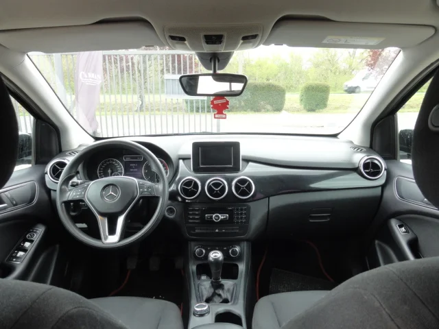 Photo 27