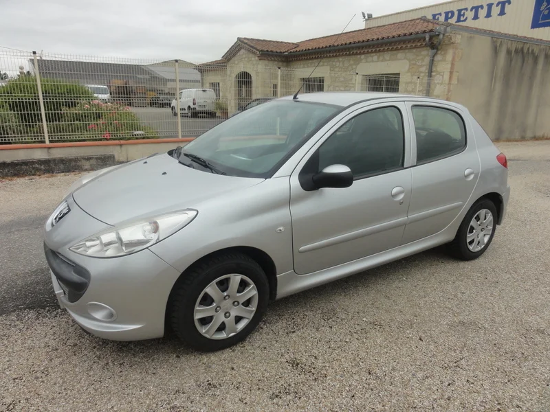 Peugeot 206 + 1,1 urban 60cv
